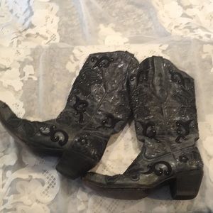 Real leather cowgirl boots 👢